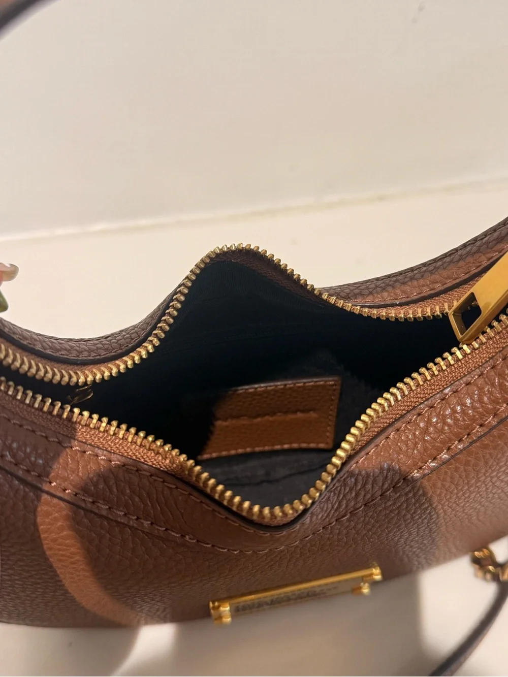 NWT Marc Jacobs small crescent bag - cognac